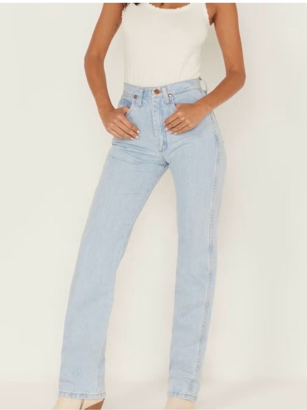 WRANGLER Vintage High-Rise Light Wash Slim Fit Cowboy Cut Cotton Jeans, Size 0